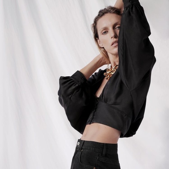 Buttoned Crop Top Dark Grey - Picture 3 of 6